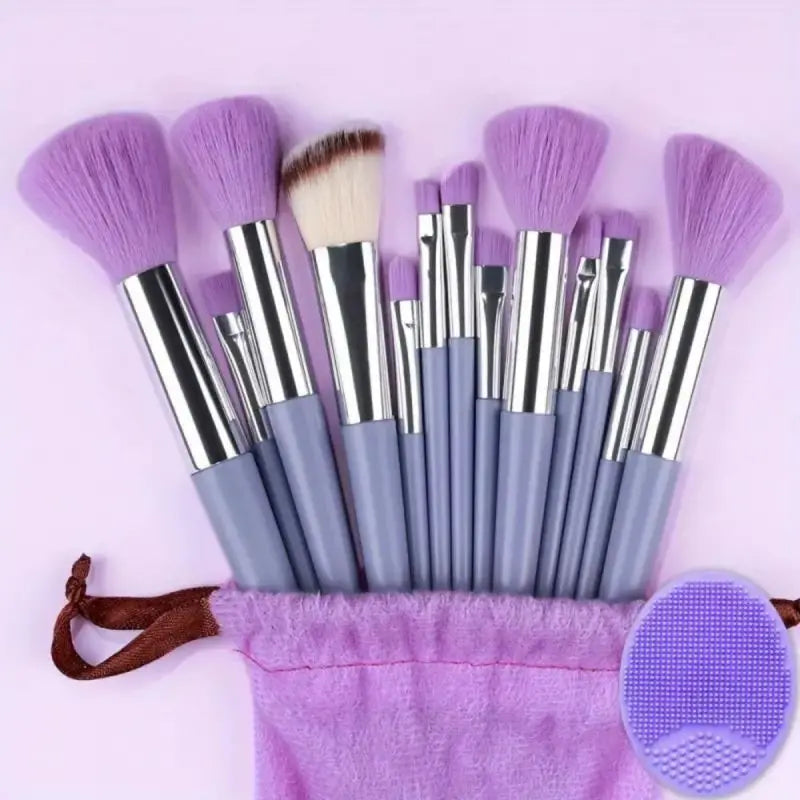 Soft Fluffy Professional Cosmetic Foundation Powder Set of Makeup Brushes