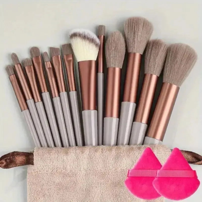 Soft Fluffy Professional Cosmetic Foundation Powder Set of Makeup Brushes