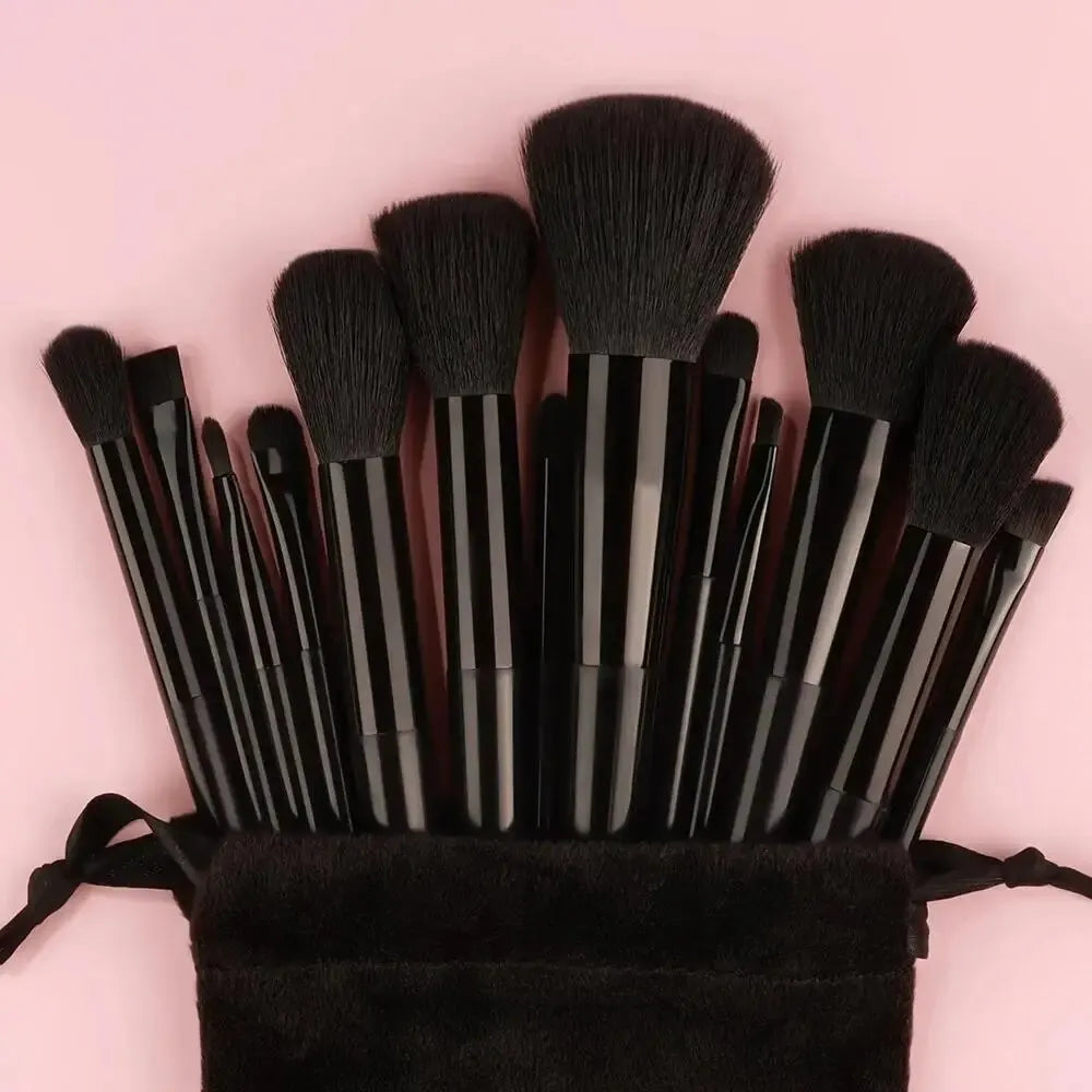 Soft Fluffy Professional Cosmetic Foundation Powder Set of Makeup Brushes