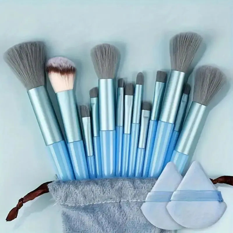 Soft Fluffy Professional Cosmetic Foundation Powder Set of Makeup Brushes